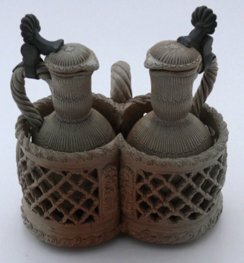 Menage Zwillingskorb mit zweiKännchen für Öl und Essig  (Keramikmuseum Westerwald CC BY-NC-SA)