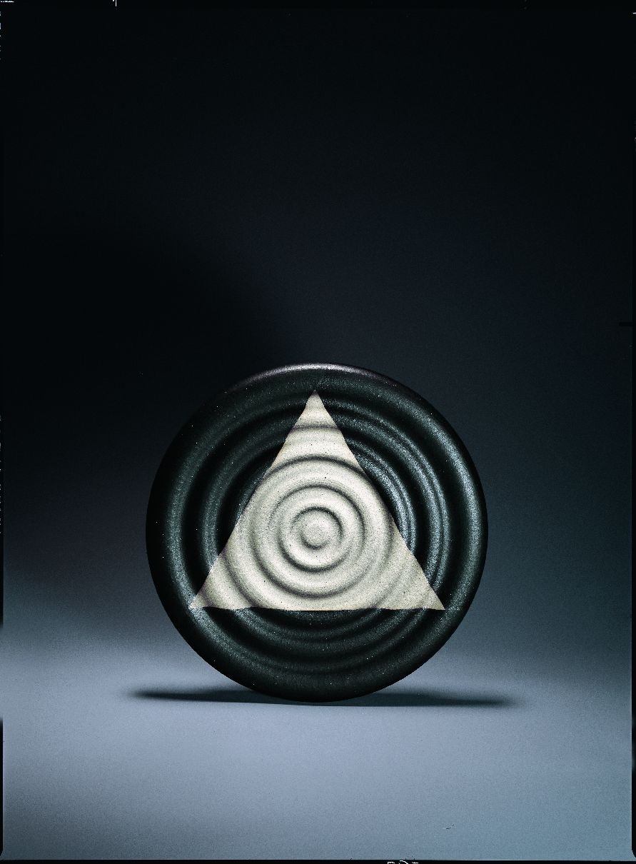 Rieckmann, Reinhold - Wandteller, 1985. (Moderne Keramik des 20. Jh. - Landessammlung RLP CC BY-NC-SA)