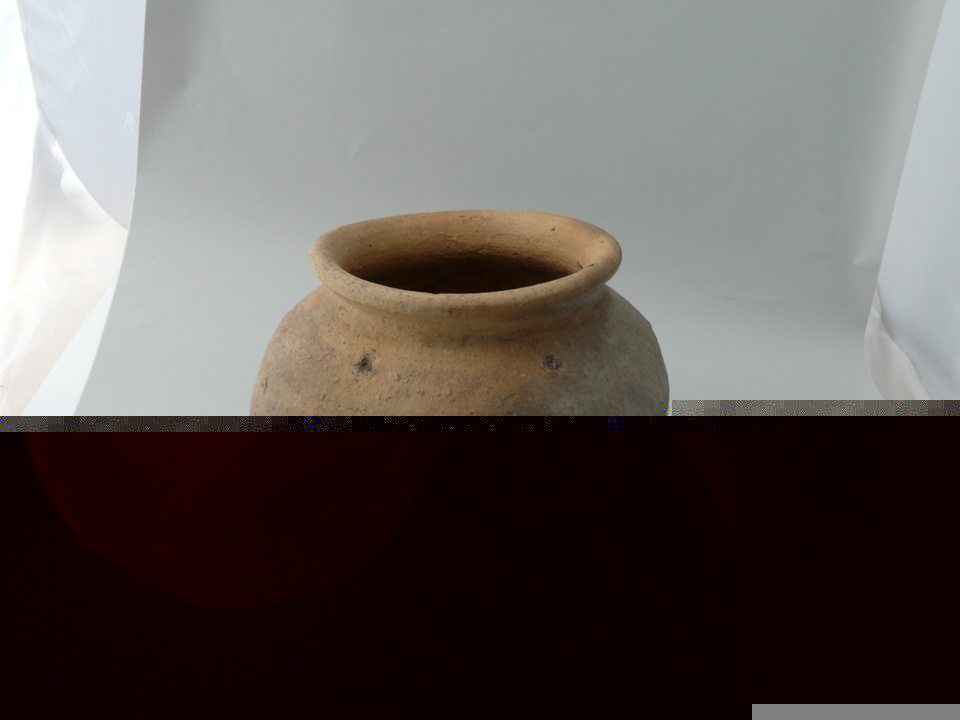 Irdenware, kugeliger Topf (Keramikmuseum Westerwald CC BY-NC-SA)
