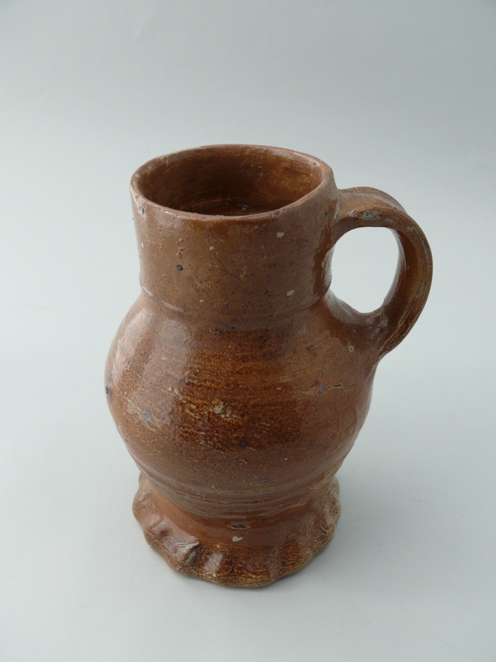Schankgefäß (Keramikmuseum Westerwald CC BY-NC-SA)