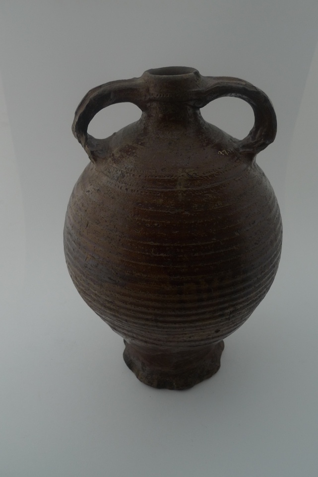 Schankgefäß, Doppelhenkelflasche (Keramikmuseum Westerwald CC BY-NC-SA)