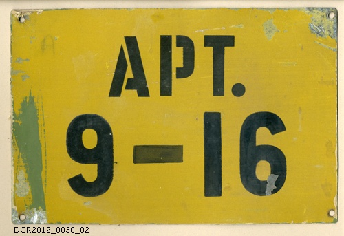 Schild, APT. 9 - 16, Bunker Hill (dc-r docu center ramstein CC BY-NC-SA)