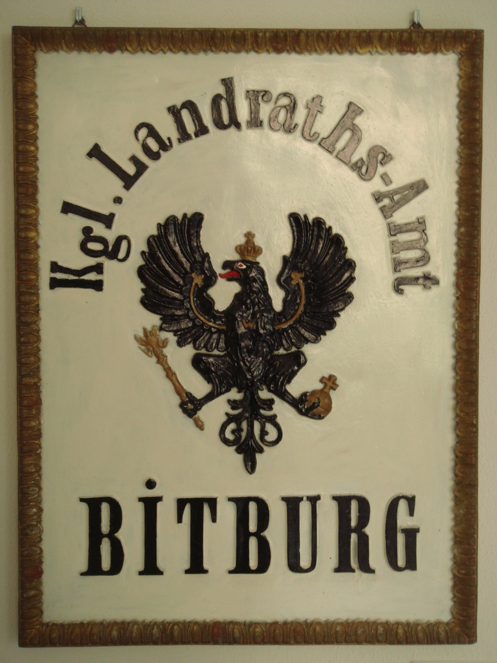 Schild &quot;Königliches Landraths-Amt&quot;  (Kreismuseum Bitburg-Prüm CC BY-NC-SA)