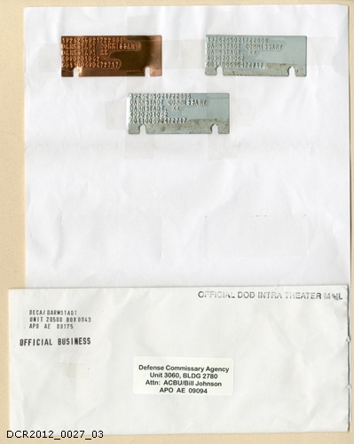Adresseinsätze für Adressographmaschine im Originalumschlag (dc-r docu center ramstein CC BY-NC-SA)