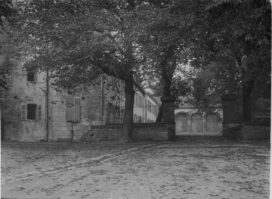 Haus mit Bäumen (Historisches Museum der Pfalz, Speyer CC BY)