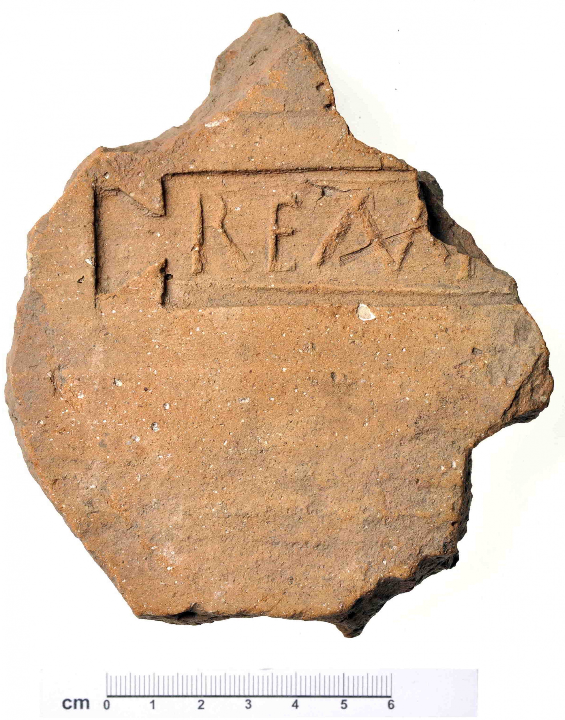 Fragment eines rechteckigen Dachziegels (tegula) (Rheinisches Landesmuseum Trier CC BY-NC-SA)