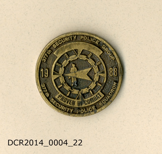 Gedenkmünze, Challenging Coin, 377th Security Police Group (&quot;dc-r&quot; docu center ramstein CC BY-NC-SA)