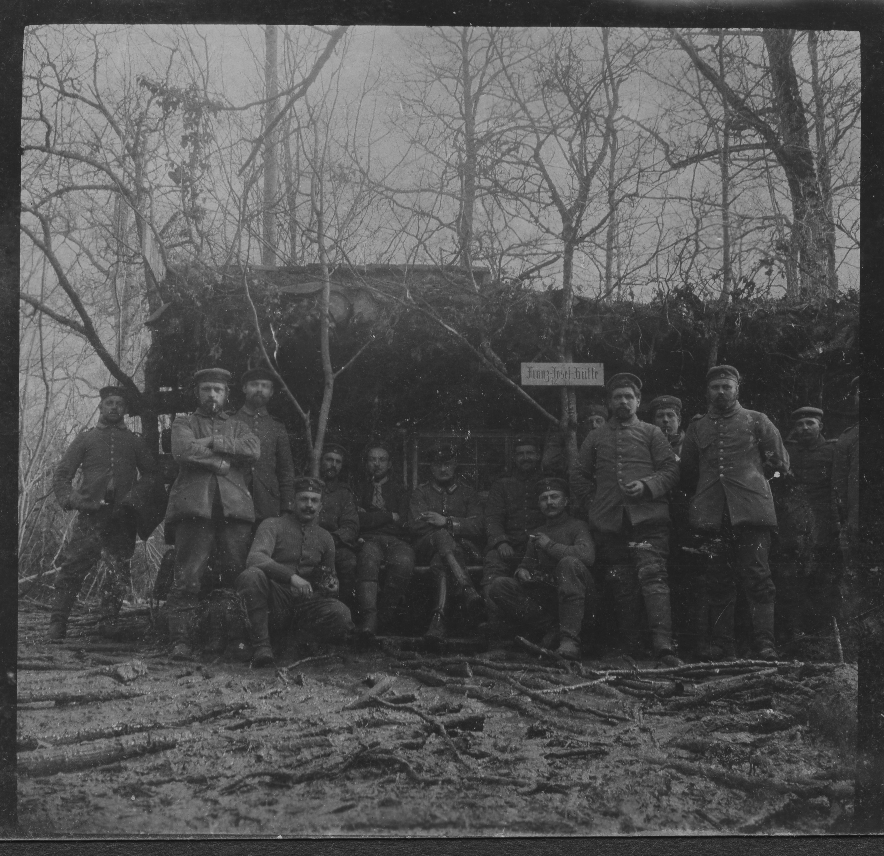 Soldaten vor Franz Josef-Hütte (Historisches Museum der Pfalz, Speyer CC BY)