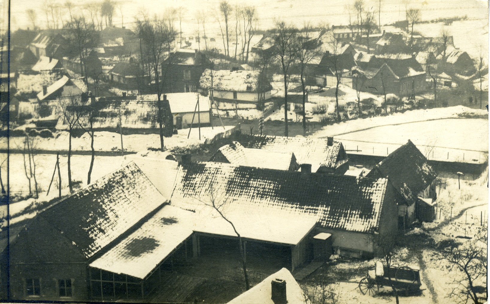 Fotopostkarte "Dorf im Schnee" (Historisches Museum der Pfalz, Speyer CC BY)