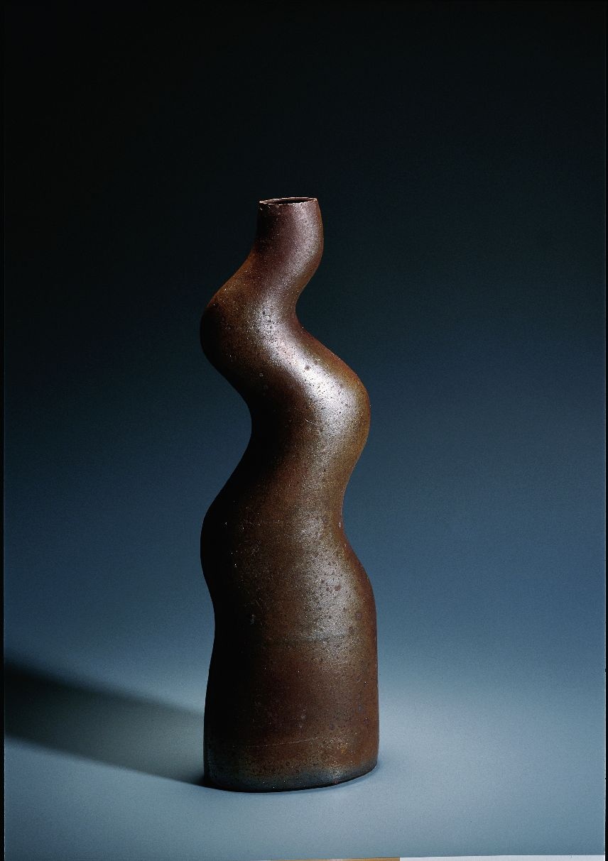 Constantinidis, Joanna - Gefäß, 1978. (Moderne Keramik des 20. Jh. - Landessammlung RLP CC BY-NC-SA)