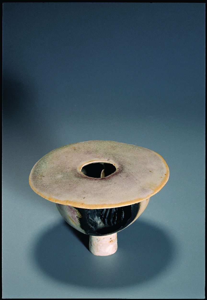 Duckworth, Ruth - Gefäß/Objekt, 1970er Jahre. (Moderne Keramik des 20. Jh. - Landessammlung RLP CC BY-NC-SA)