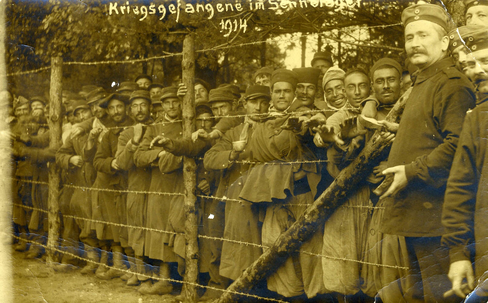Fotopostkarte "Kriegsgefangene im Sennelager (Historisches Museum der Pfalz, Speyer CC BY)