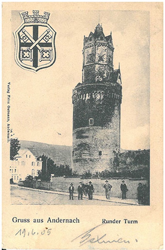 Postkarte mit Abbildung des Runden Turms mit Stadtwappen (Stadtmuseum Andernach CC BY-NC-SA)