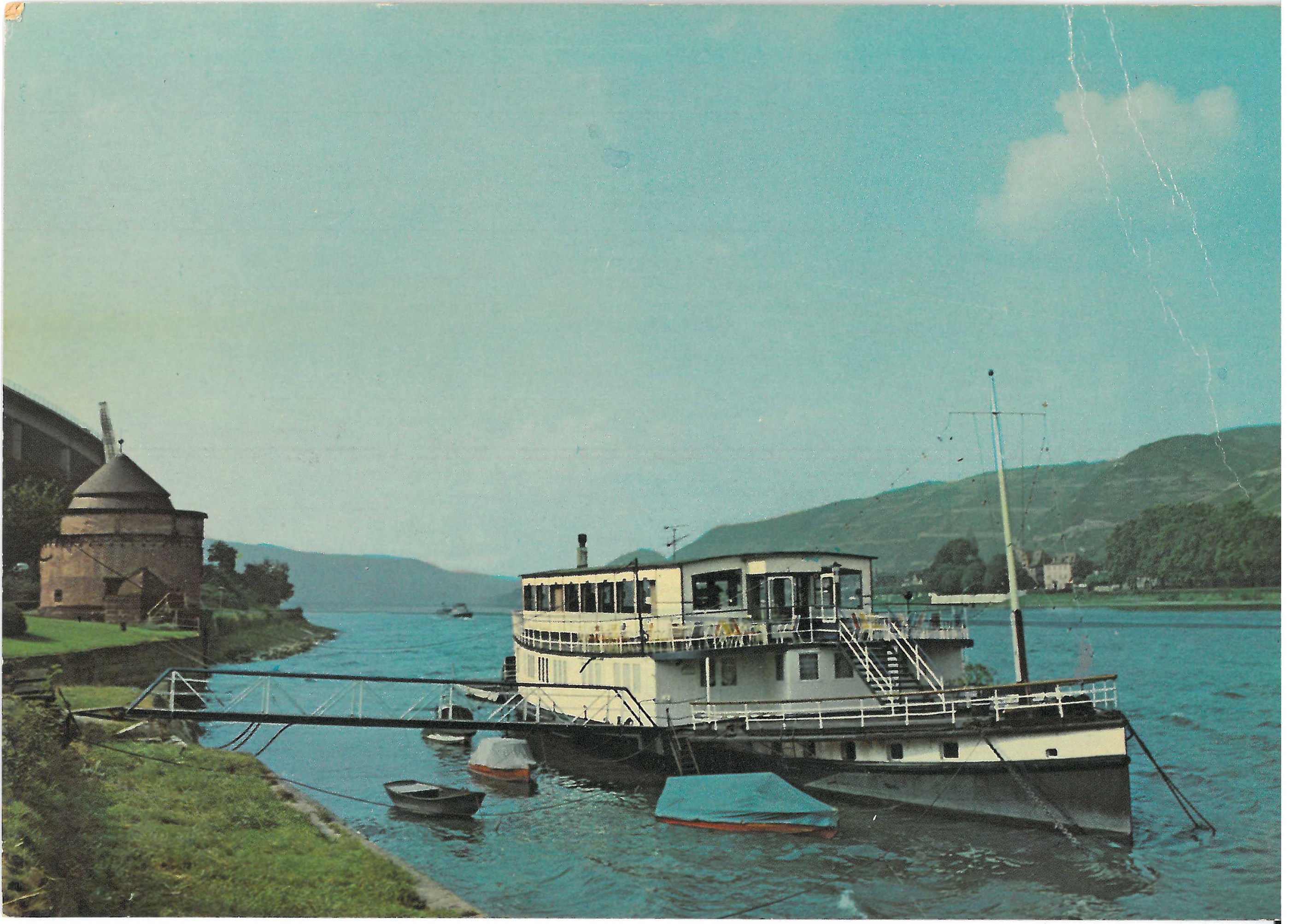 Postkarte mit Abbildung des Rhenus-Schiffs mit Altem Krahnen (Stadtmuseum Andernach CC BY-NC-SA)