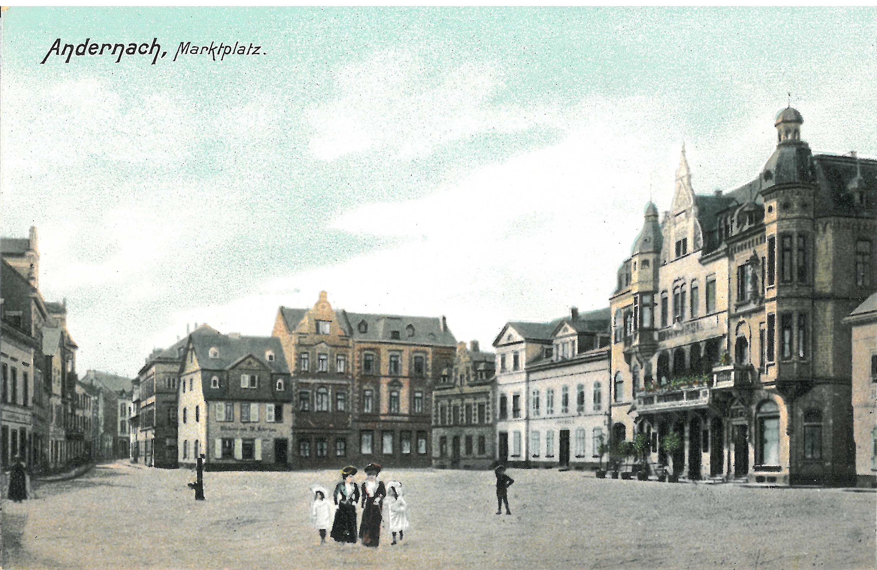 Postkarte des Andernacher Marktplatzes (Stadtmuseum Andernach CC BY-NC-SA)