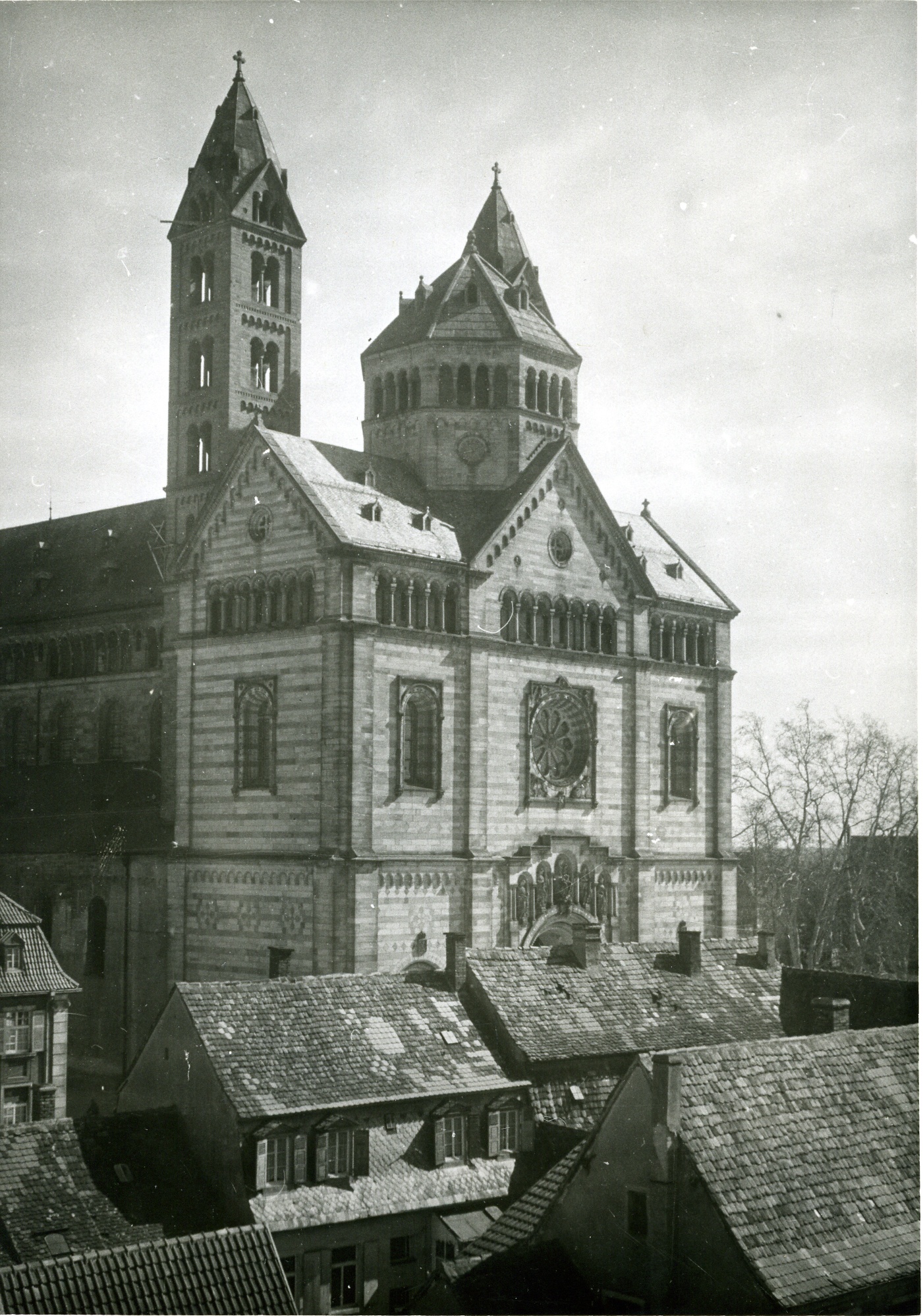 Fotografie "Kaiserdom Speyer (Ansicht Westfassade XIII)" (Historisches Museum der Pfalz, Speyer CC BY-NC)