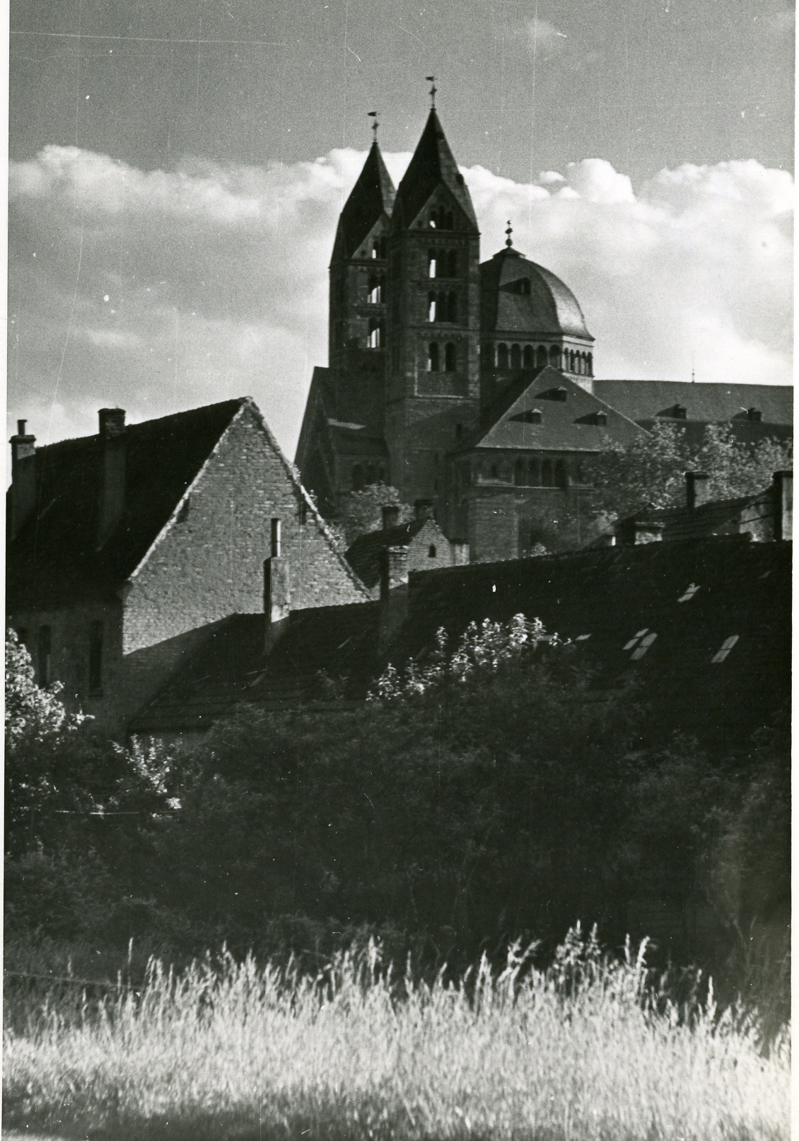 Fotografie "Kaiserdom Speyer (Ansicht Querhaus III) (Historisches Museum der Pfalz, Speyer CC BY-NC)