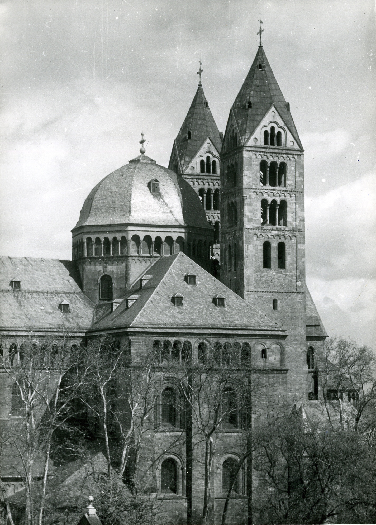 Fotografie "Kaiserdom Speyer (Ansicht von Süden VII)" (Historisches Museum der Pfalz, Speyer CC BY-NC)