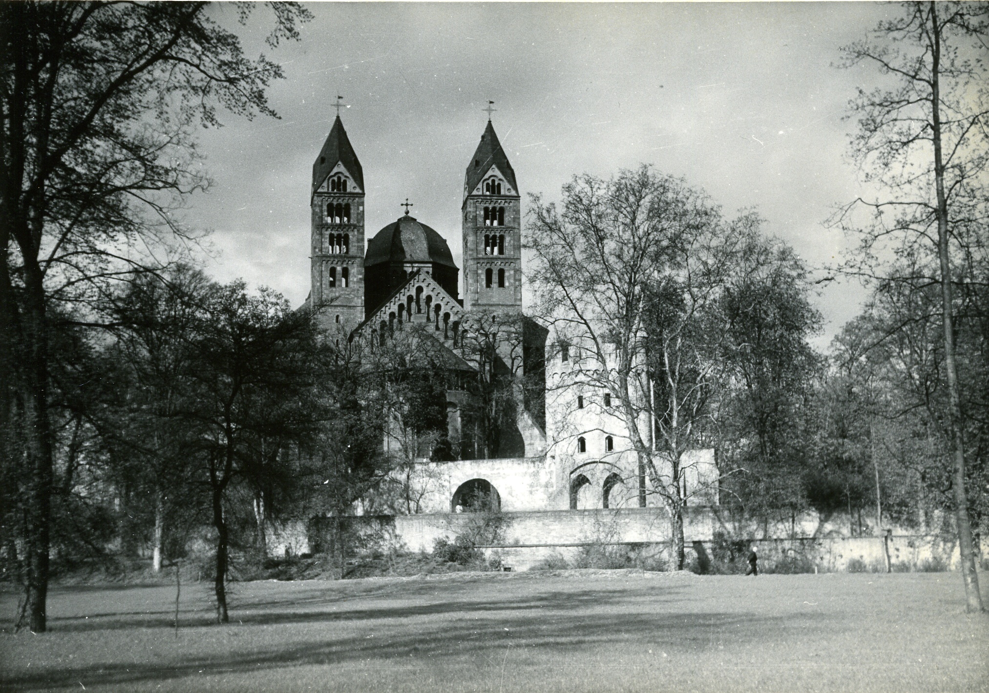 Fotografie "Kaiserdom Speyer (Ostansicht I)" (Historisches Museum der Pfalz, Speyer CC BY-NC)