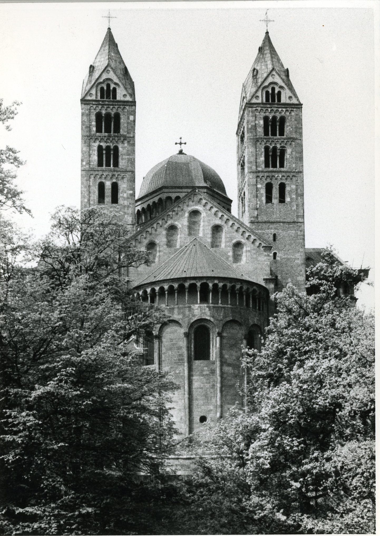 Fotografie "Kaiserdom Speyer (Ostansicht V)" (Historisches Museum der Pfalz, Speyer CC BY-NC)