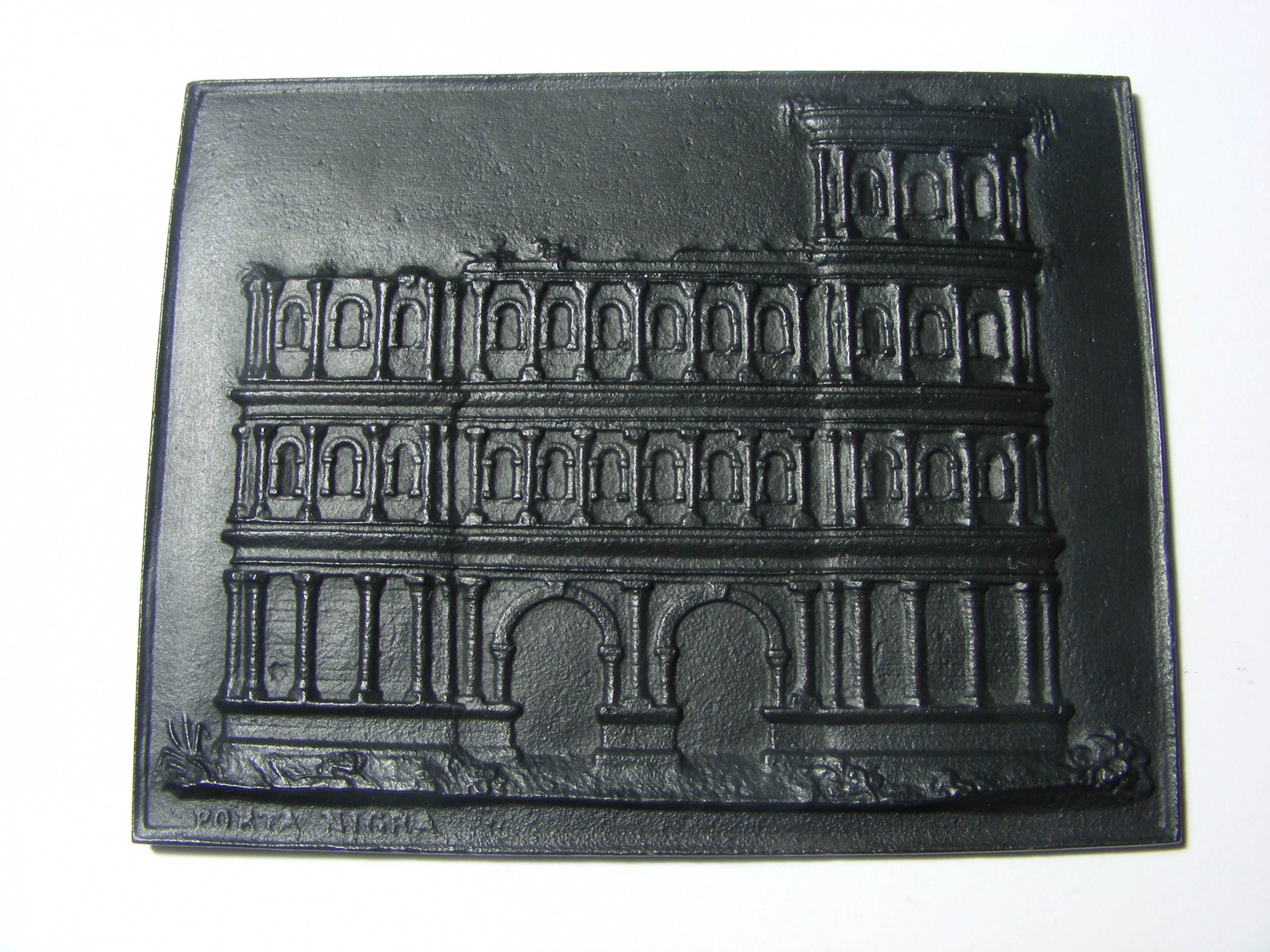 Sayner Neujahrsplakette 1822, Porta Nigra (Rheinisches Eisenkunstguss-Museum CC BY-NC-SA)