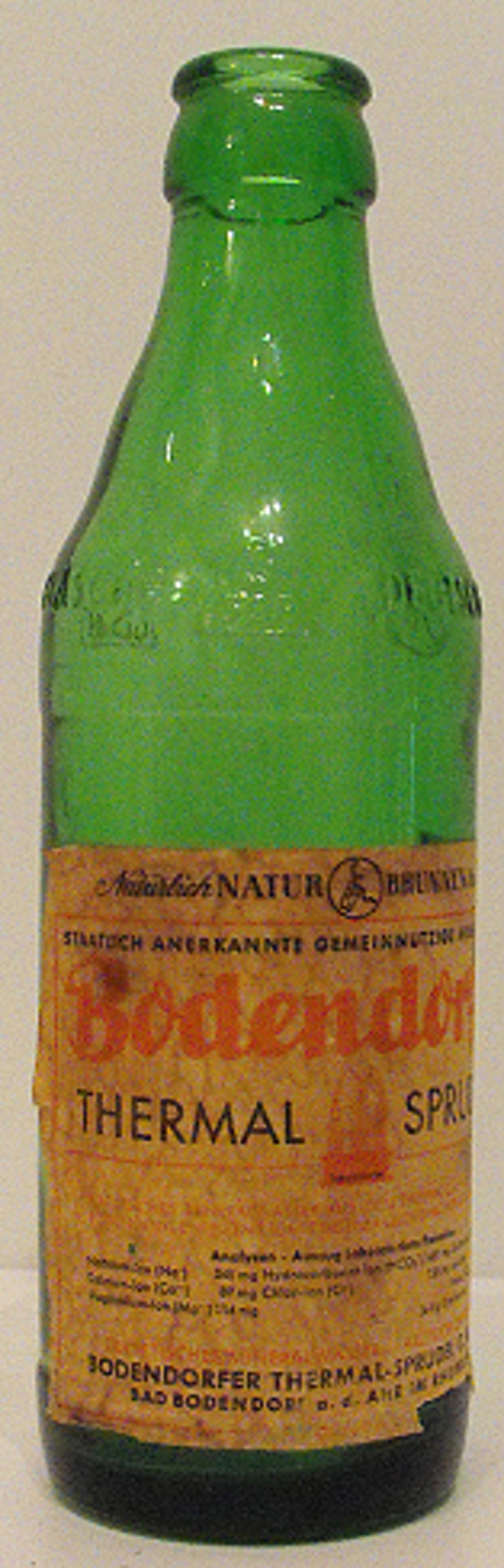 Kropfhalsflasche Bodendorfer Thermalsprudel (Heimatmuseum und -Archiv Bad Bodendorf CC BY-NC-SA)