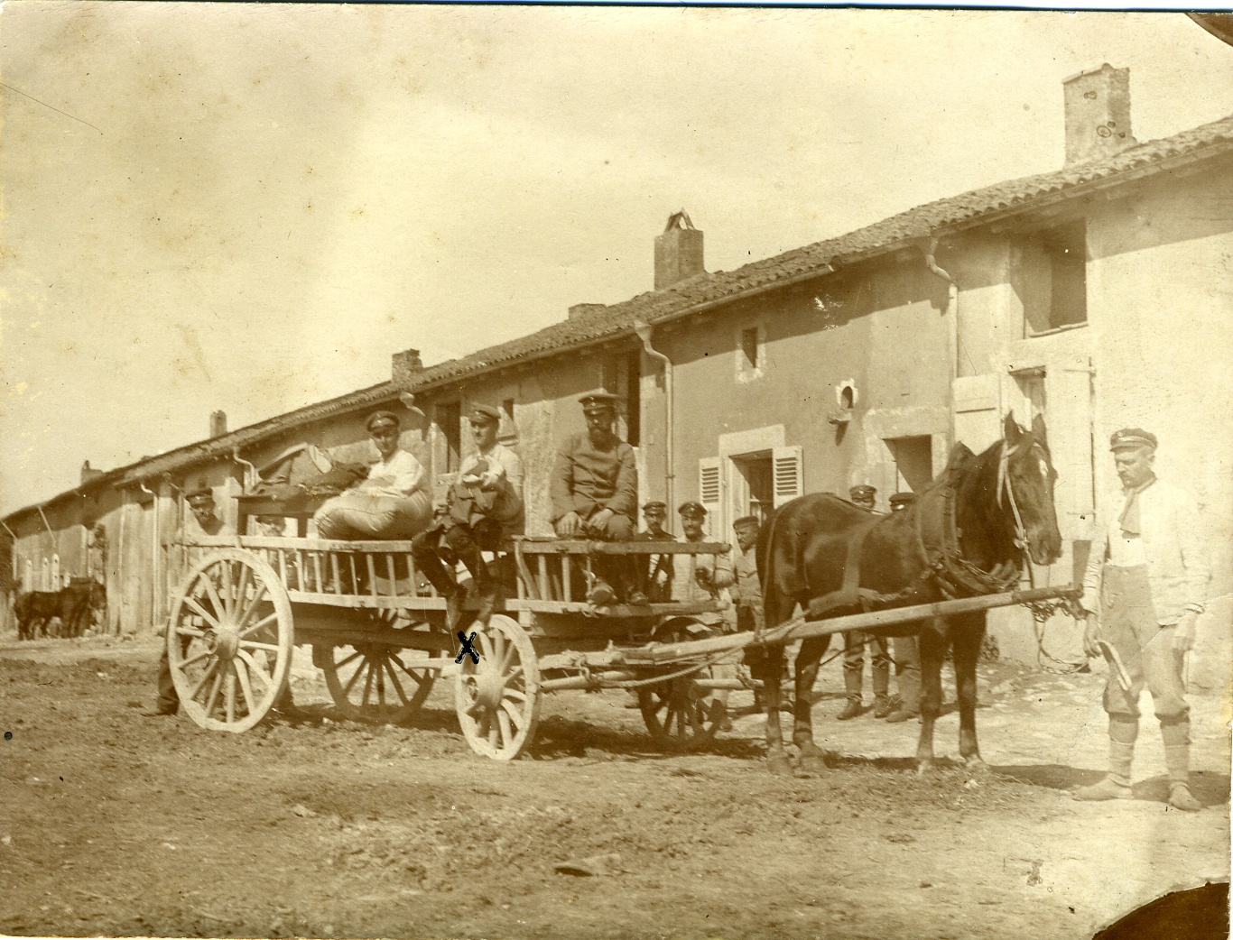 Pferdefuhrwerk Lachaussée 1915 (Historisches Museum der Pfalz, Speyer CC BY)
