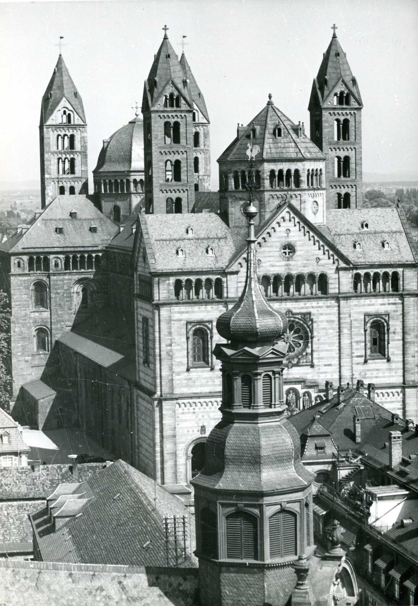 Fotografie "Kaiserdom Speyer (Ansicht Westfassade XIX)" (Historisches Museum der Pfalz, Speyer CC BY-NC)