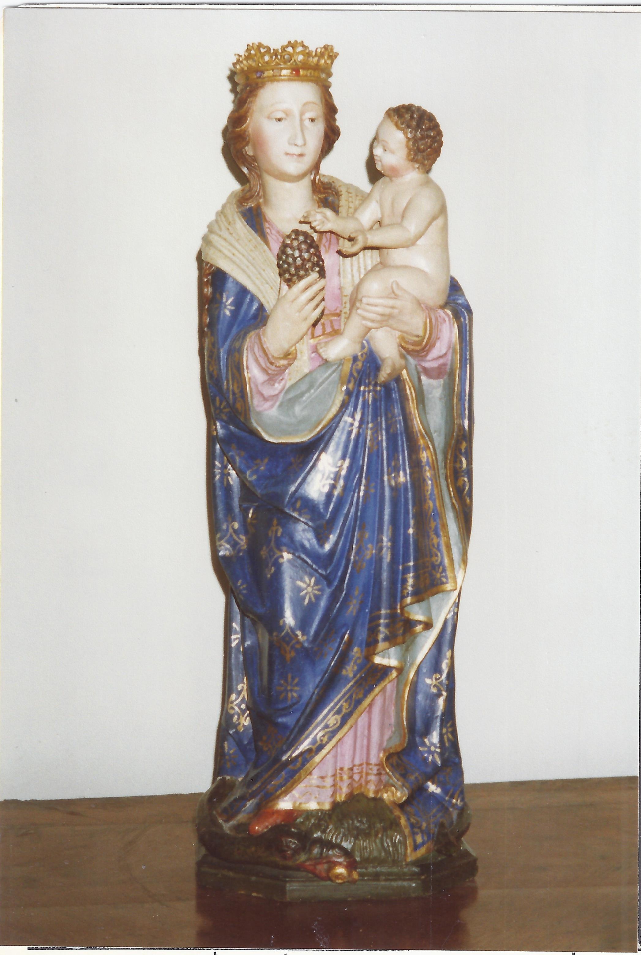 Neugotische Madonna mit Kind (Heimatmuseum Schloss Sinzig CC BY-NC-SA)