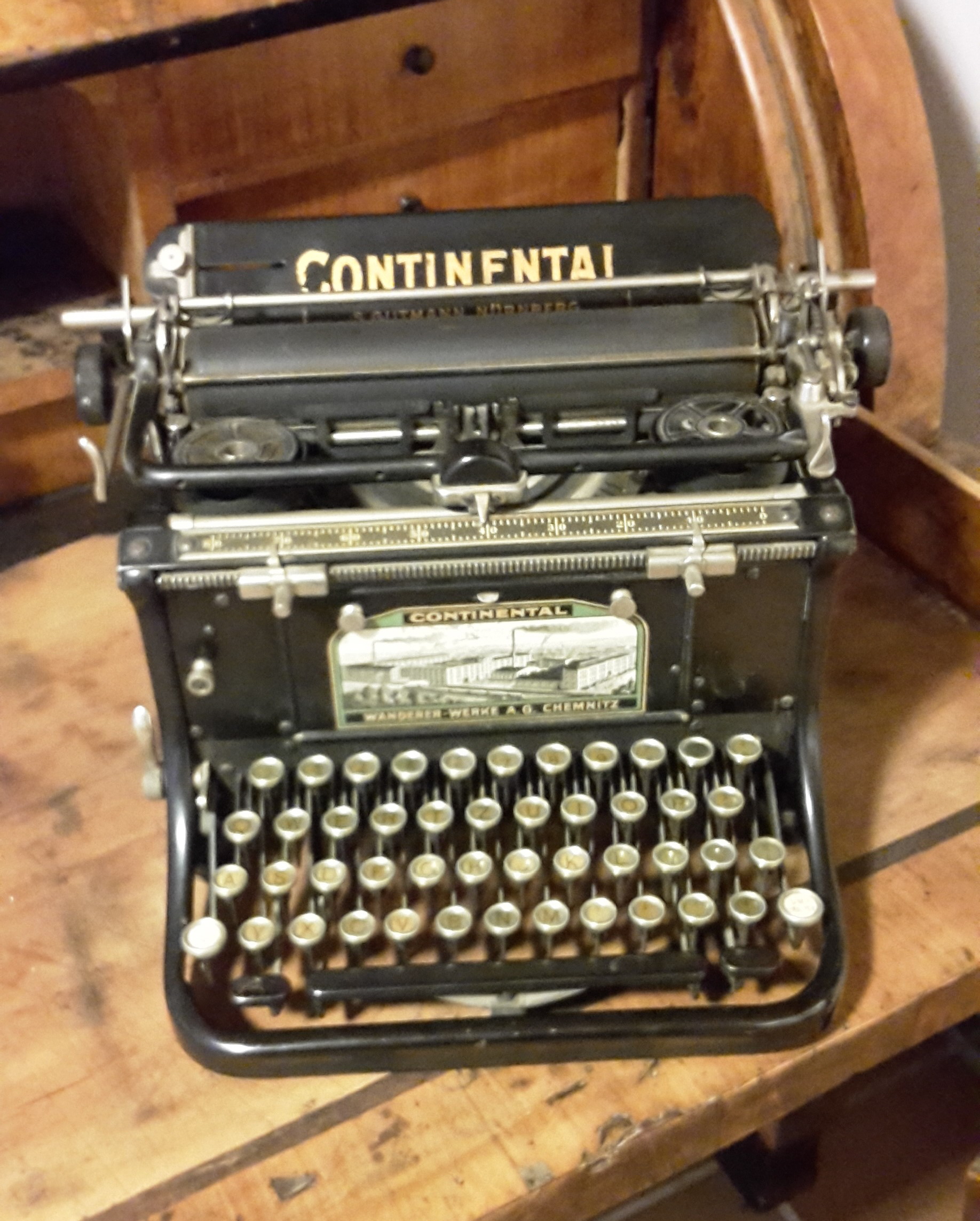 mechanische Schreibmaschine (Weindorf-Museum Horrweiler e.V. CC BY-NC-SA)