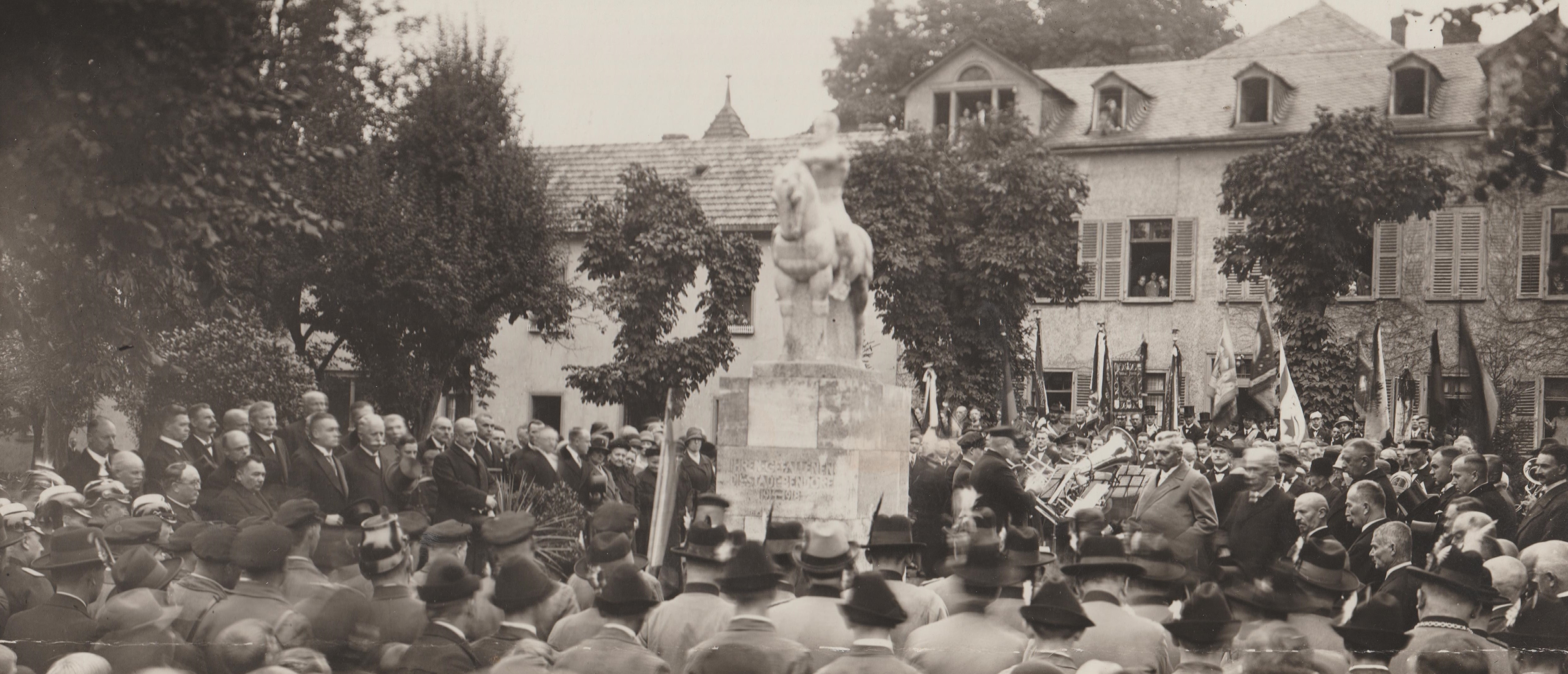 Einweihung Krieger Denkmal in Bendorf 1930 (REM CC BY-NC-SA)