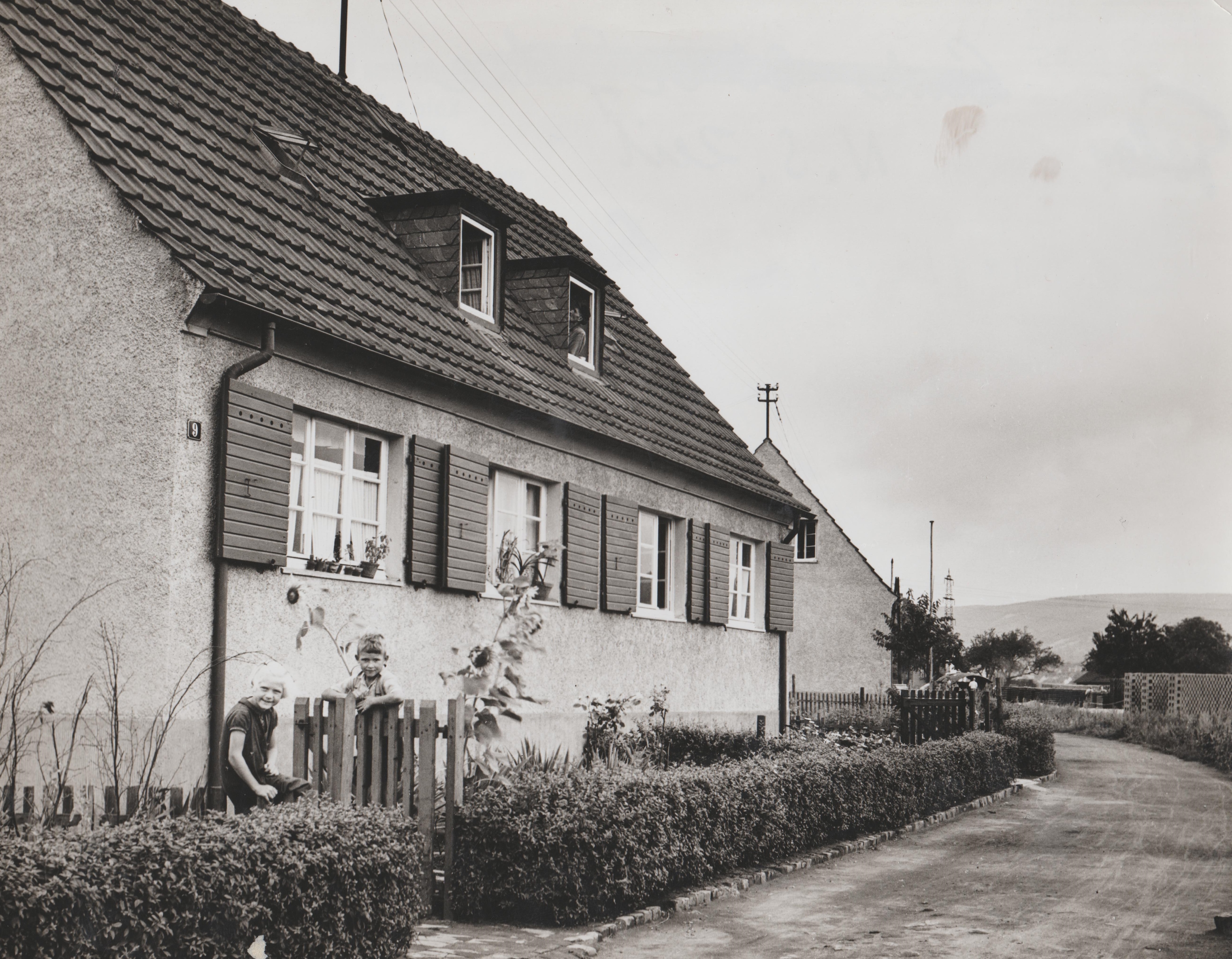 Arbeitersiedlung in Bendorf-Mülhofen Ende der 1930er Jahre (Stiftung Sayner Hütte, Rheinisches Eisenkunstguss-Museum CC BY-NC-SA)