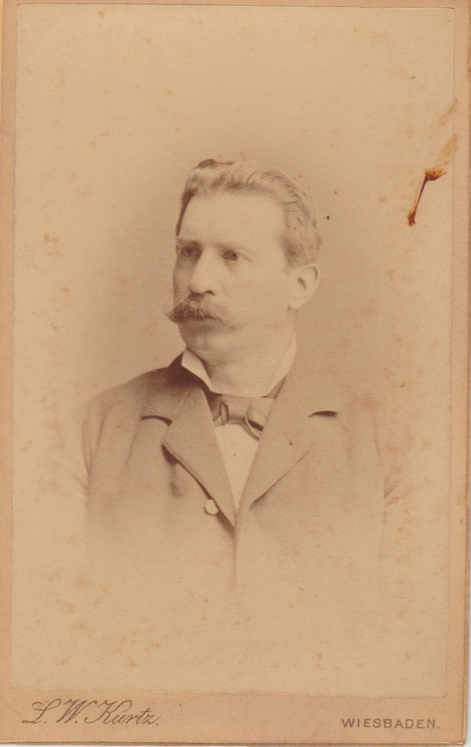 Portrait von Dr. med. Wiegand 1860er Jahre (REM CC BY-NC-SA)