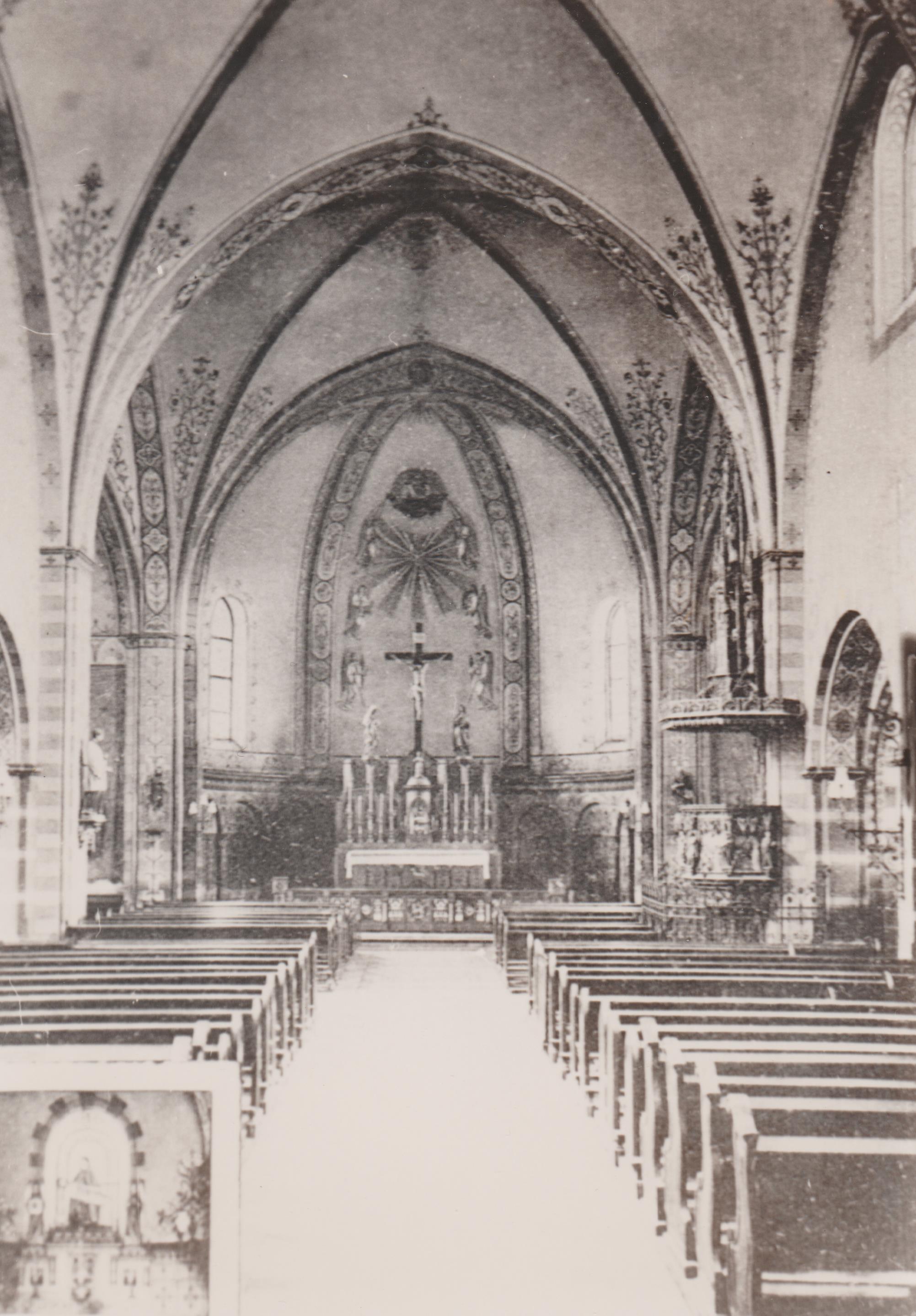 Innenansicht der katholischen Medardus Kirche in Bendorf um 1900 (REM CC BY-NC-SA)