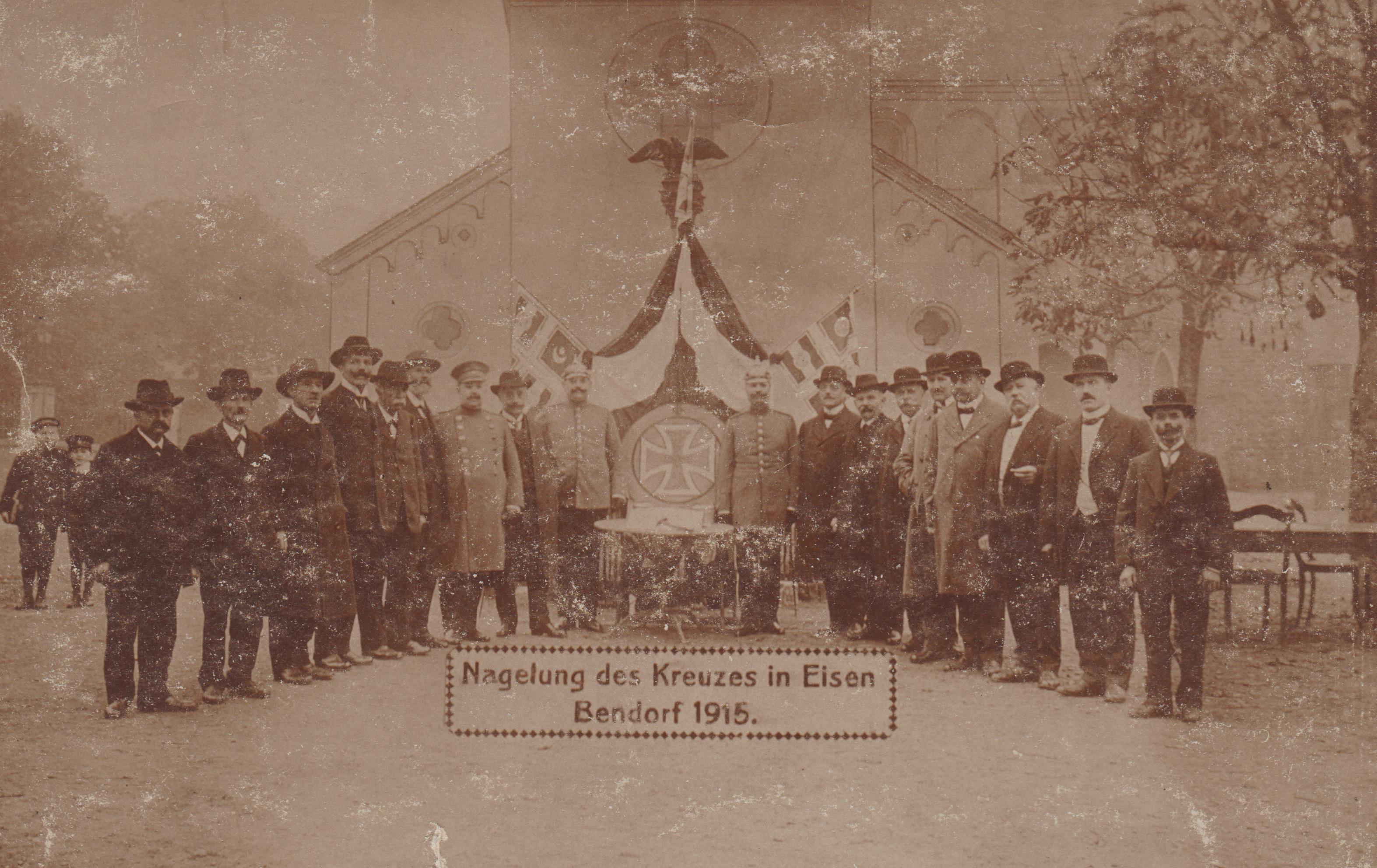 Nagelung des Kreuzes in Eisen, Bendorf 1915 (REM CC BY-NC-SA)