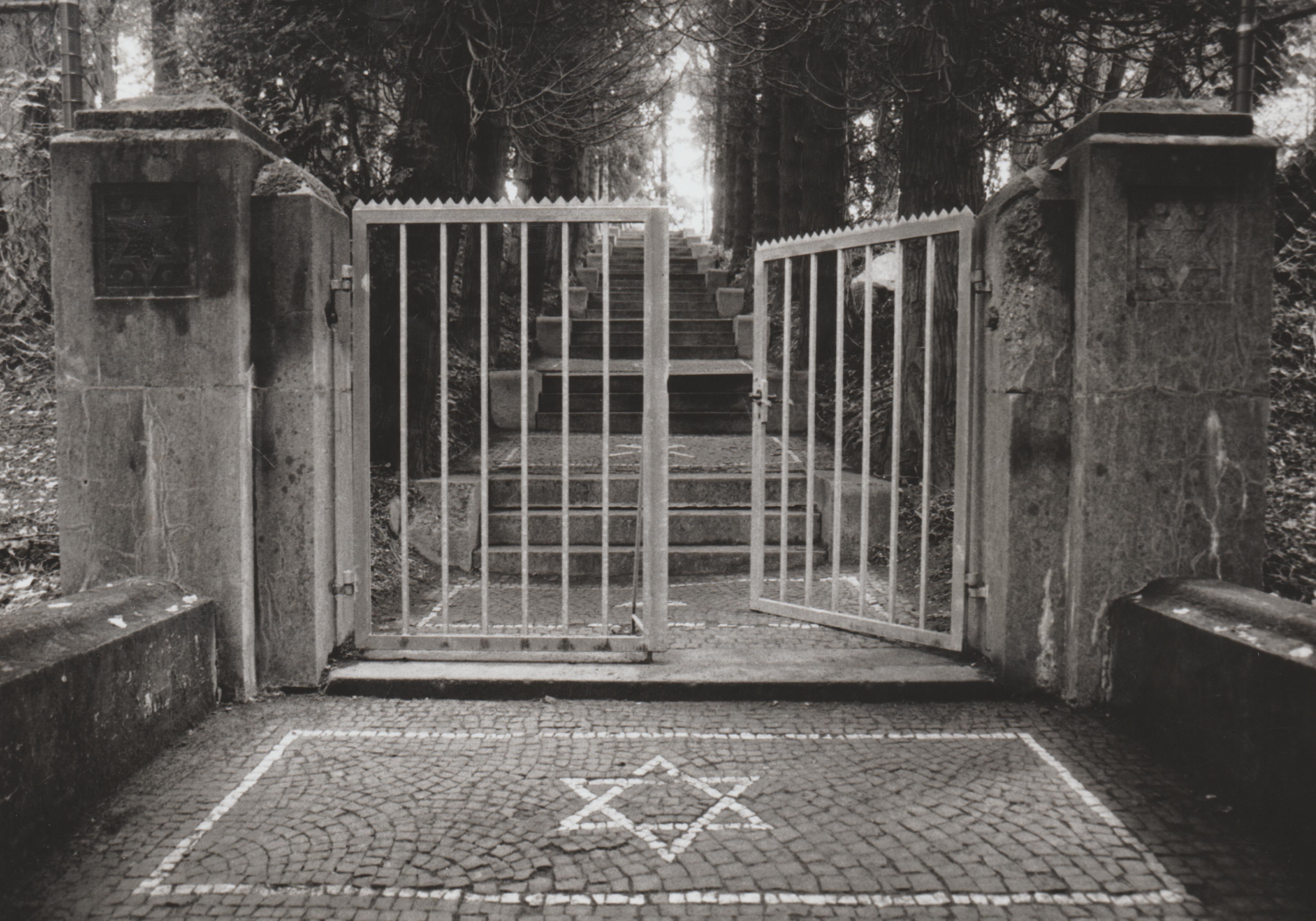 Eingang zum jüdischen Friedhof in Bendorf (REM CC BY-NC-SA)