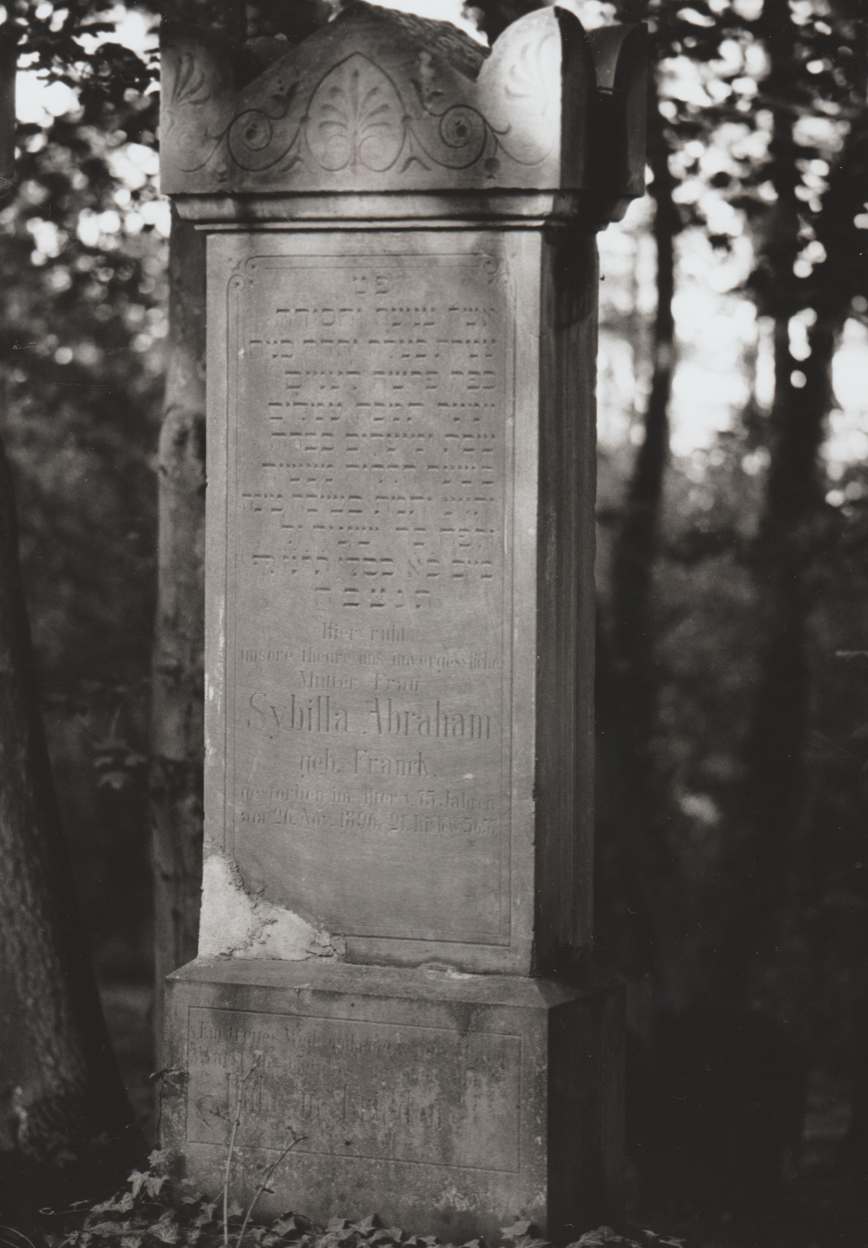 Grabstein von "Sybilla Abraham" auf dem jüdischen Friedhof in Bendorf (REM CC BY-NC-SA)