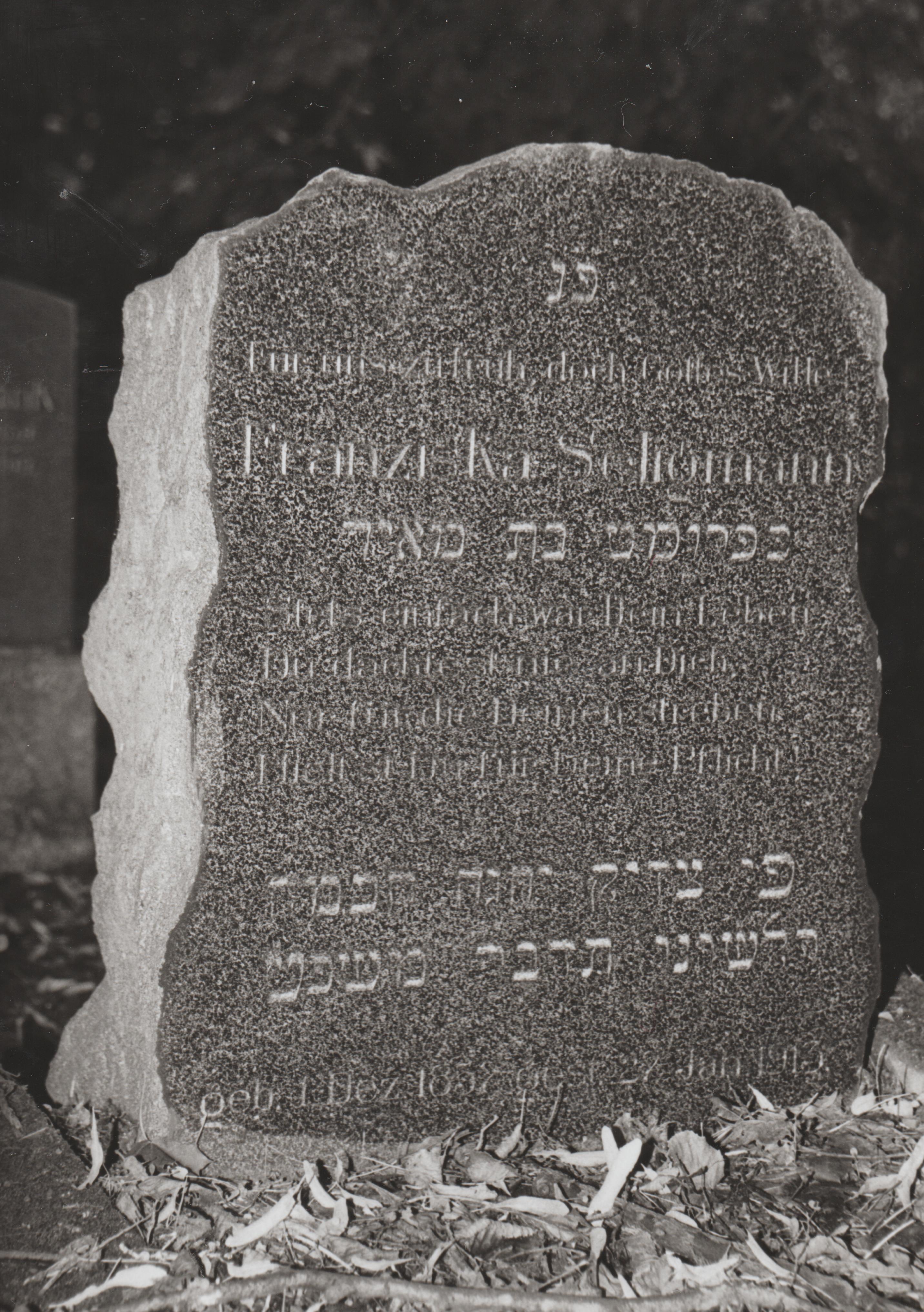 Grabstein von "Franziska Schömann", jüdischer Friedhof Bendorf (REM CC BY-NC-SA)