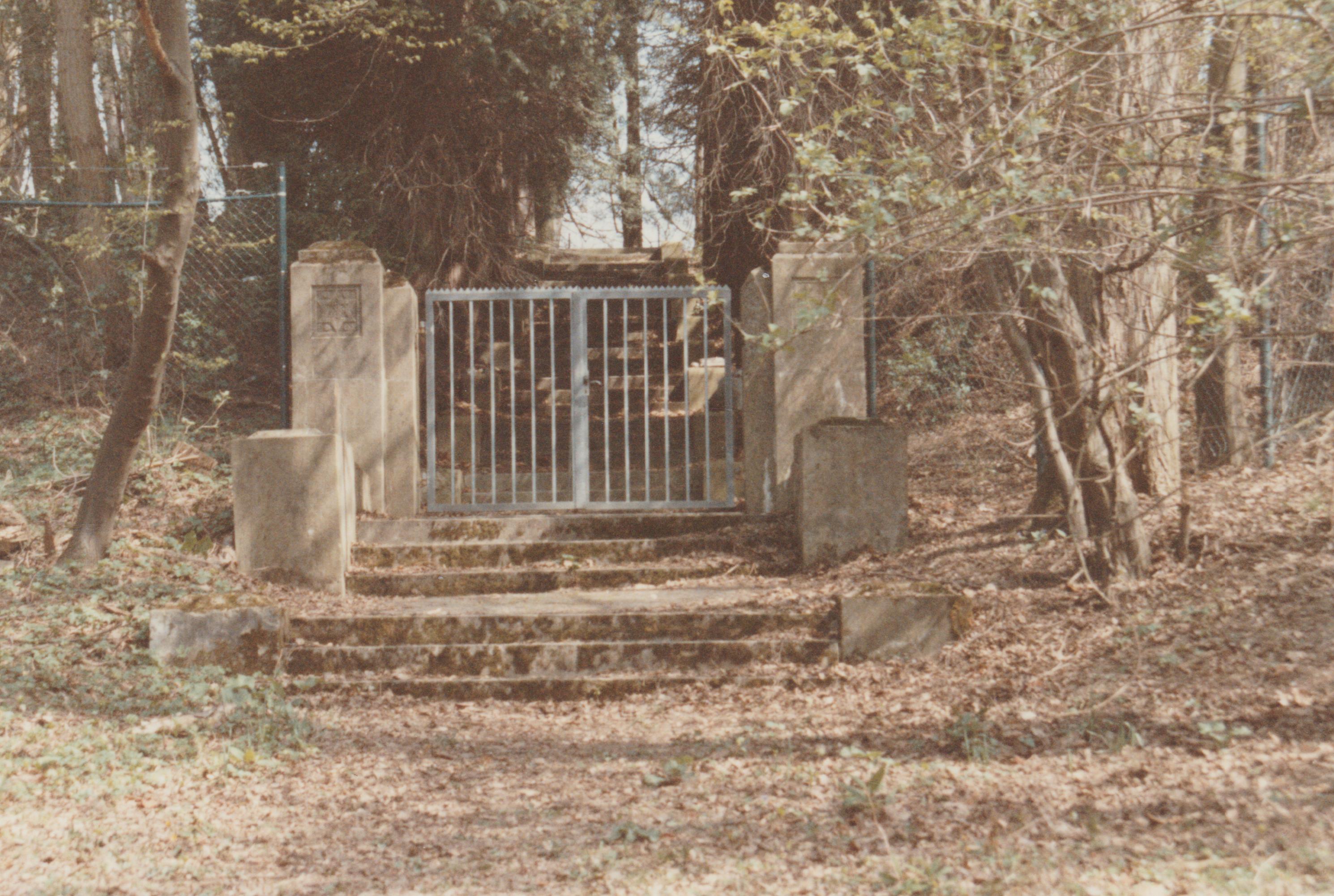 Eingang jüdischer Friedhof Bendorf (REM CC BY-NC-SA)