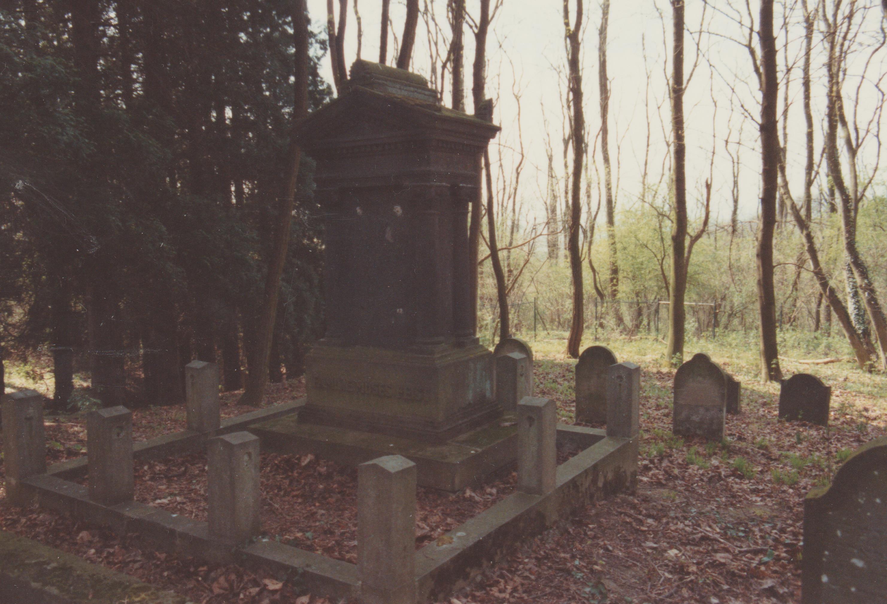 Grabstätte der "Familie Moses Feist", jüdischer Friedhof Bendorf (REM CC BY-NC-SA)