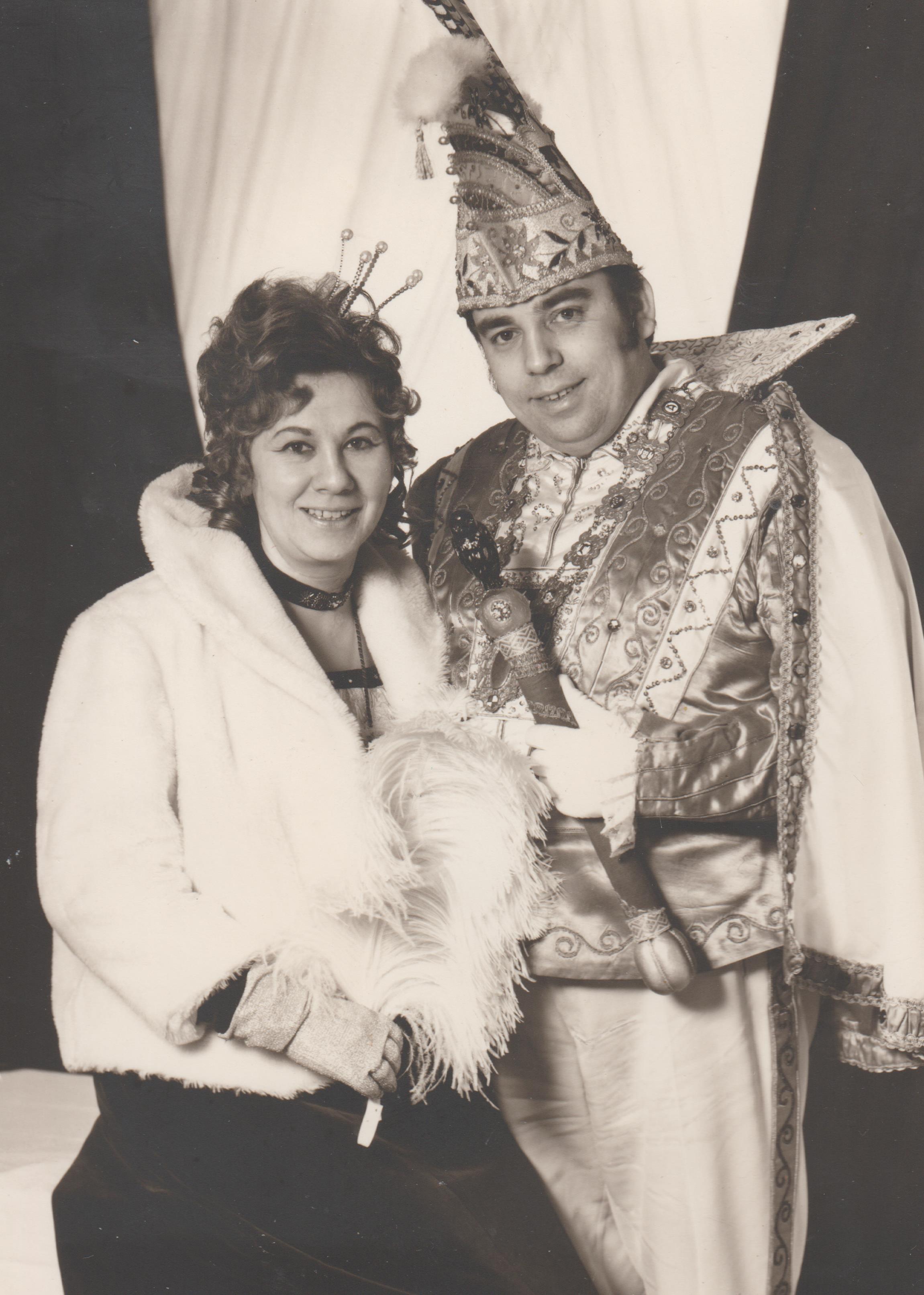 Prinzenpaar im Bendorfer Karneval 1972/73 (REM CC BY-NC-SA)