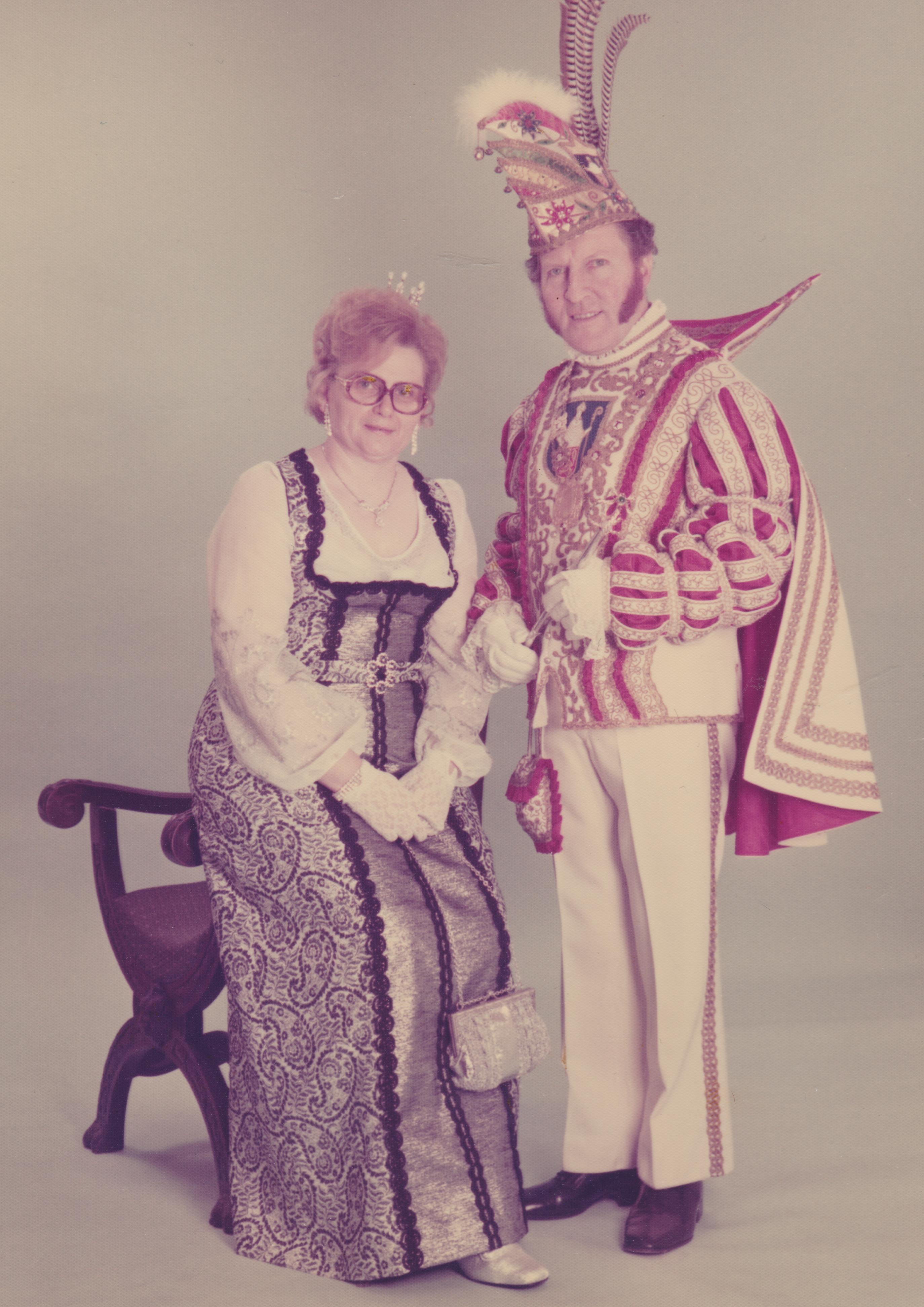 Prinzenpaar im Bendorfer Karneval 1975/76 (REM CC BY-NC-SA)