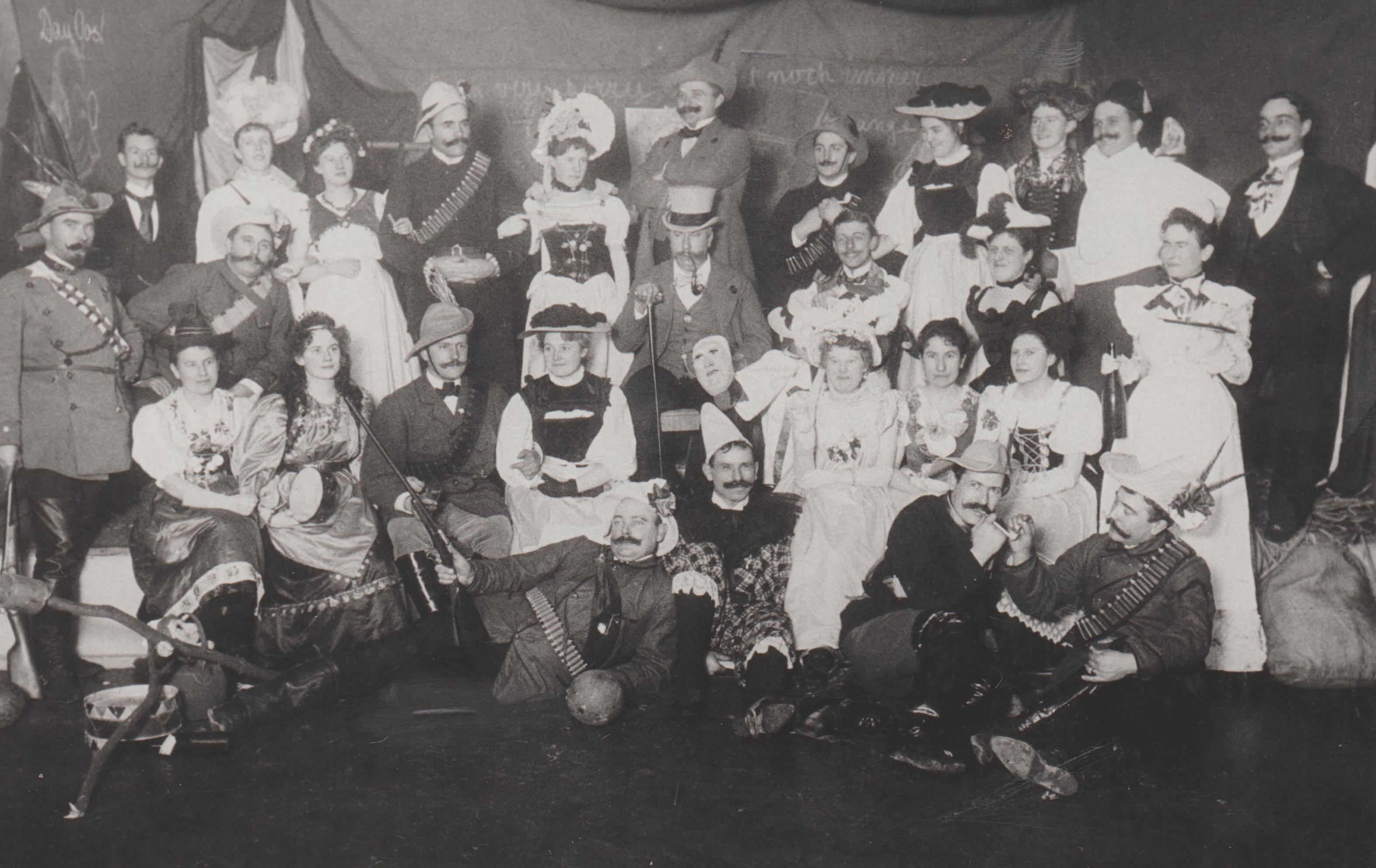Karnevalsgruppe in Bendorf 1902 (REM CC BY-NC-SA)