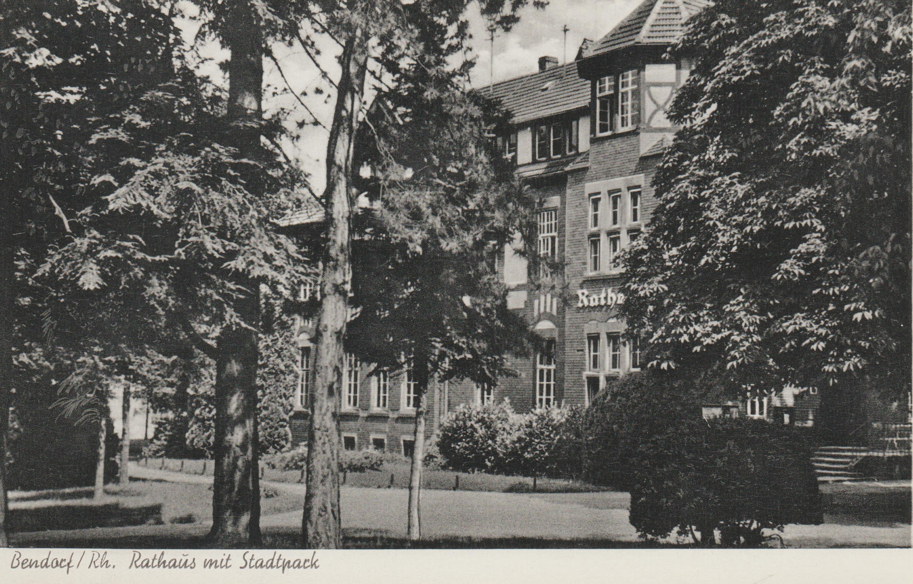 Rathaus I der Stadt Bendorf im Stadtpark, 1950er Jahre (REM CC BY-NC-SA)