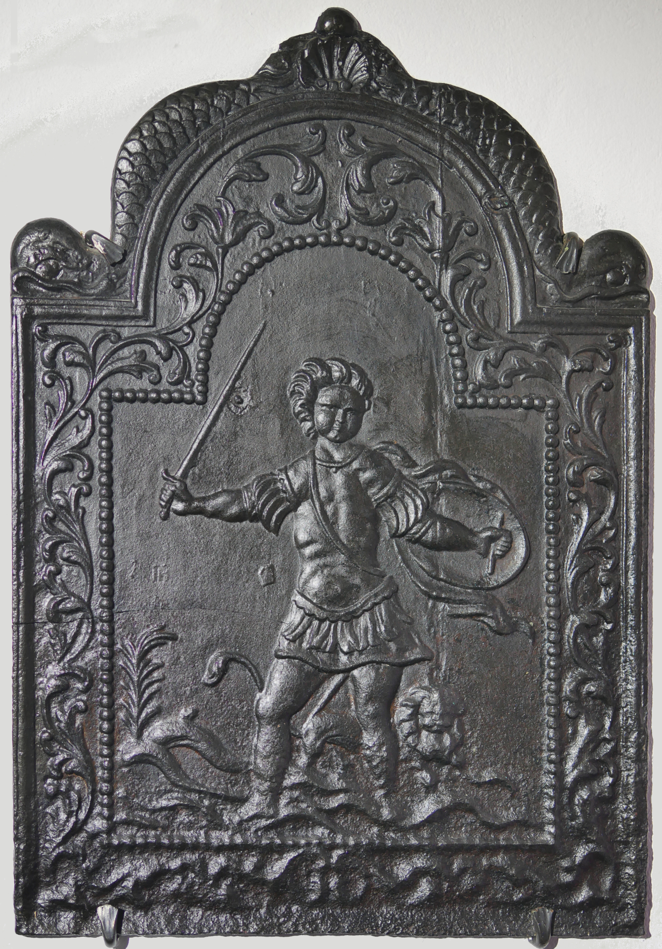 Takenplatte oder Kaminplatte, Herkules mit dem Löwen (Volkskunde- und Freilichtmuseum Roscheider Hof CC0)