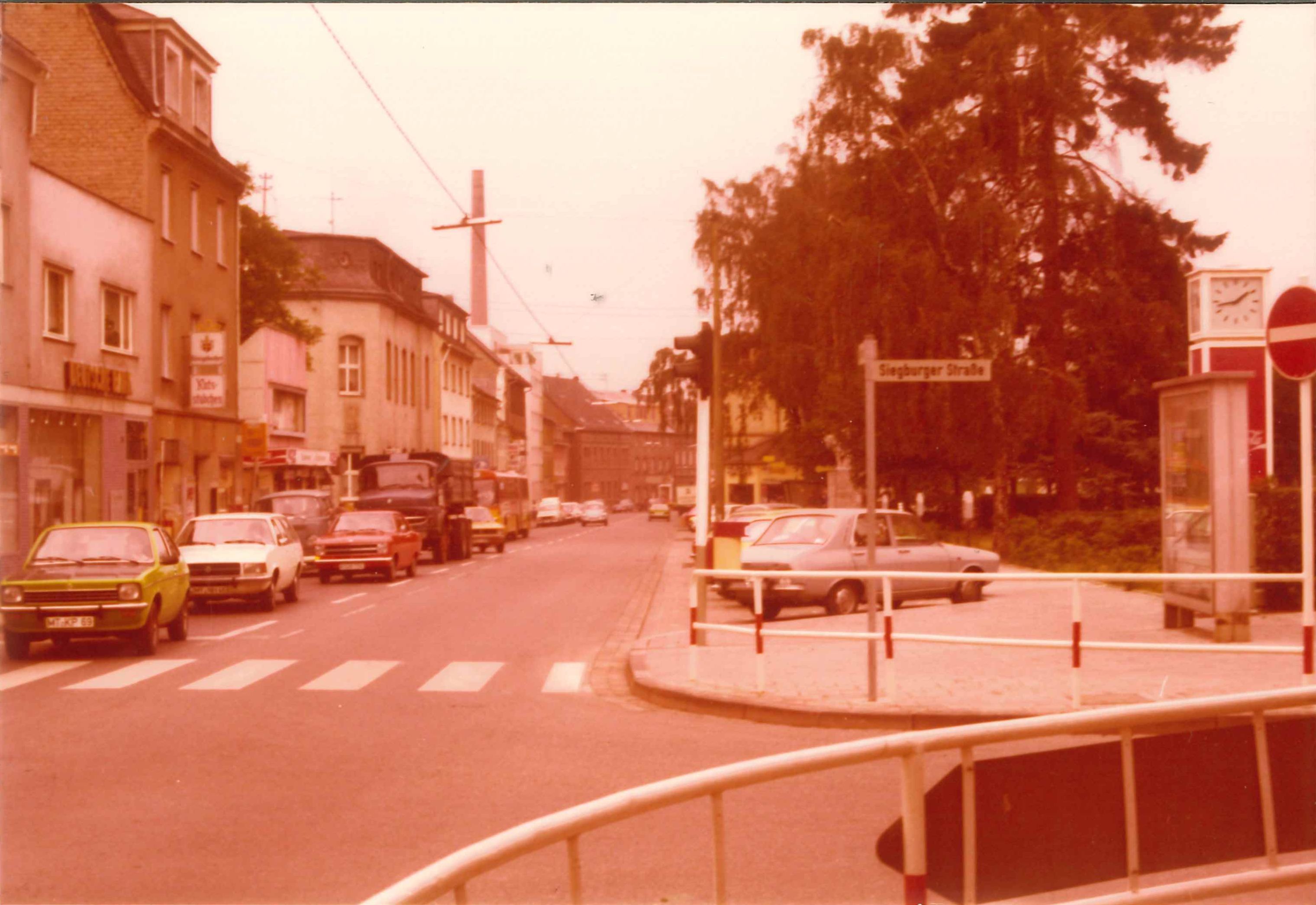 Bendorf Hauptstraße Ecke Siegburger Straße, 1977 (REM CC BY-NC-SA)