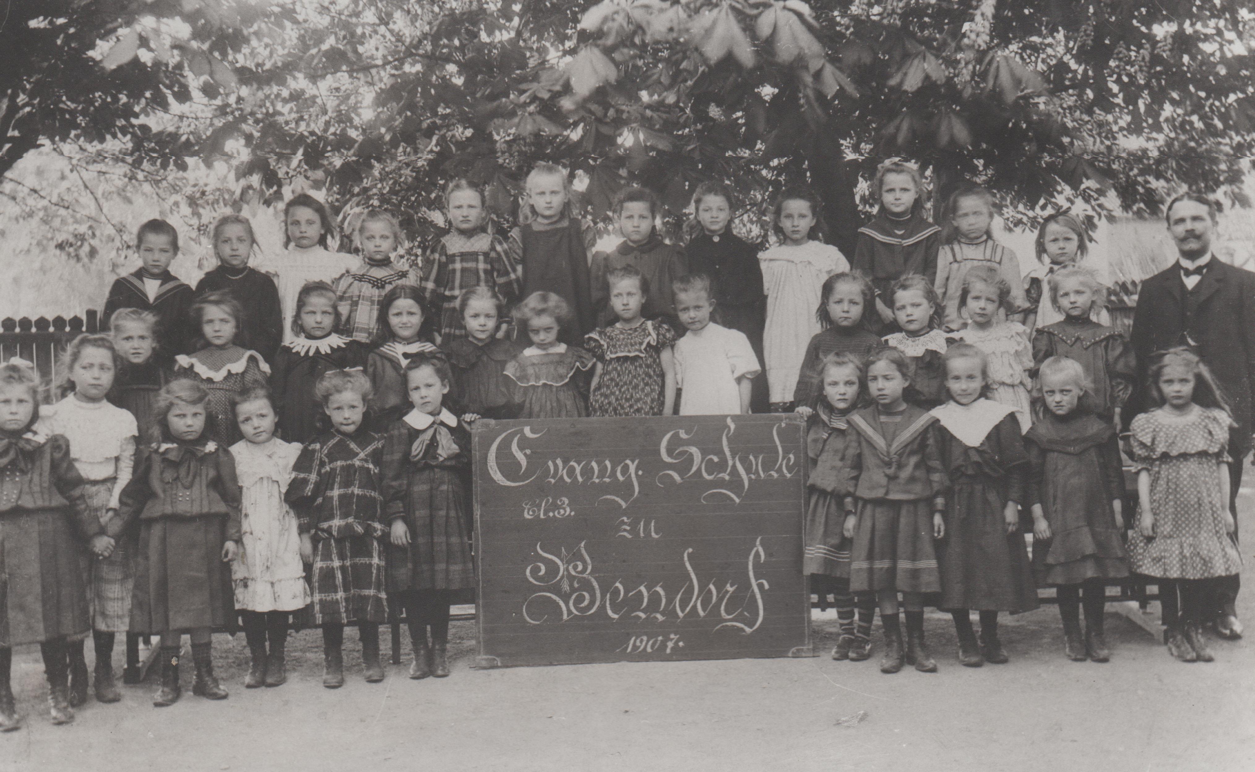 Ehemalige evangelische Schule Bendorf, Klassenfoto 1907 (REM CC BY-NC-SA)
