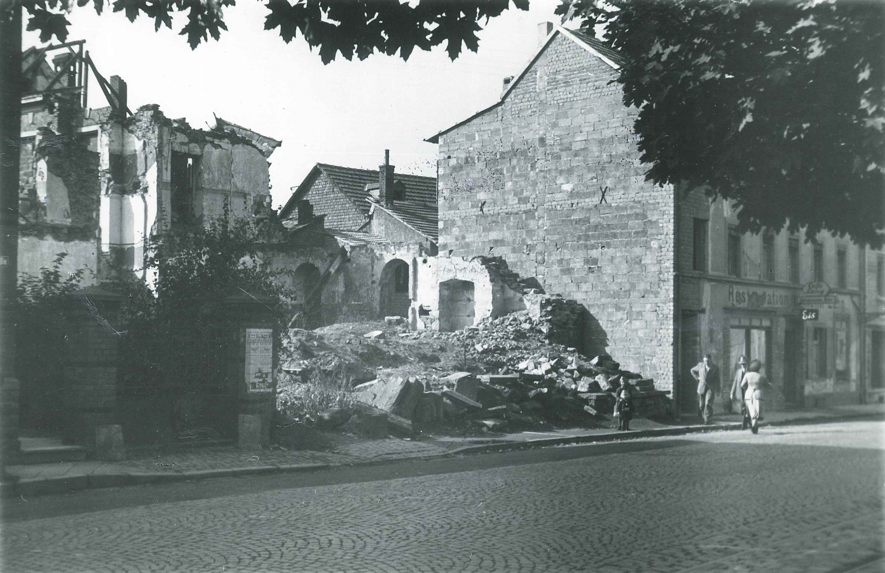 Ehemaliges Bürgermeisteramt Bendorf, Kriegsschäden 1950 (REM CC BY-NC-SA)