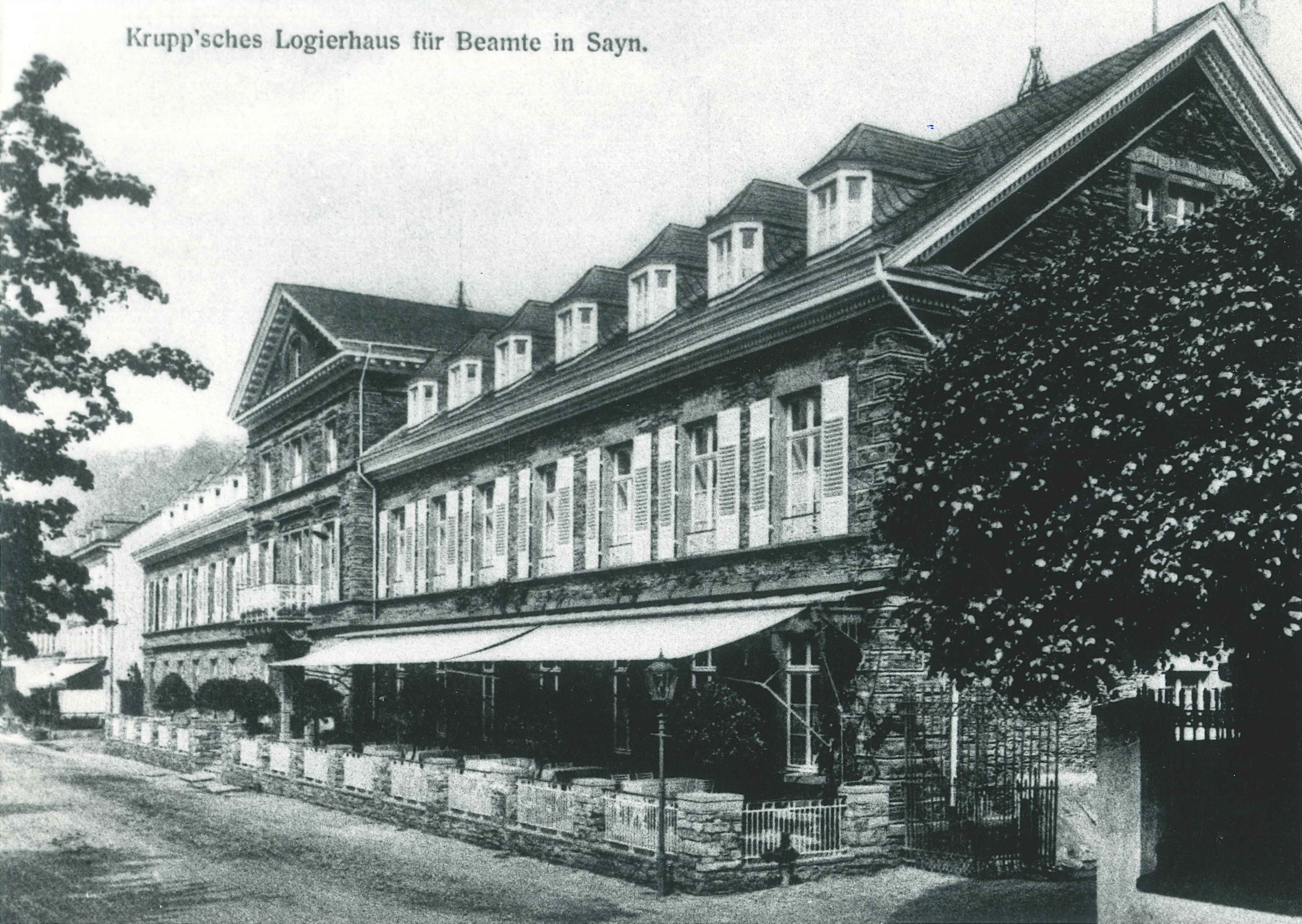 Krupp'sches Erholungsheim in Sayn, Außenfassade (REM CC BY-NC-SA)