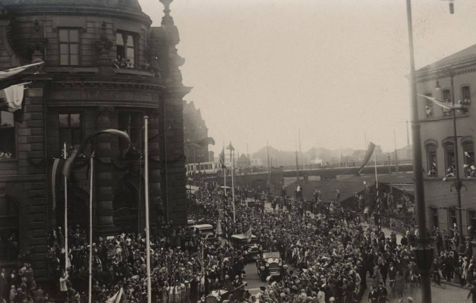 Hindenburgs Besuch in Ludwigshafen anläslich der Rheinlandbefreiung 1930 (Historisches Museum der Pfalz, Speyer CC BY)